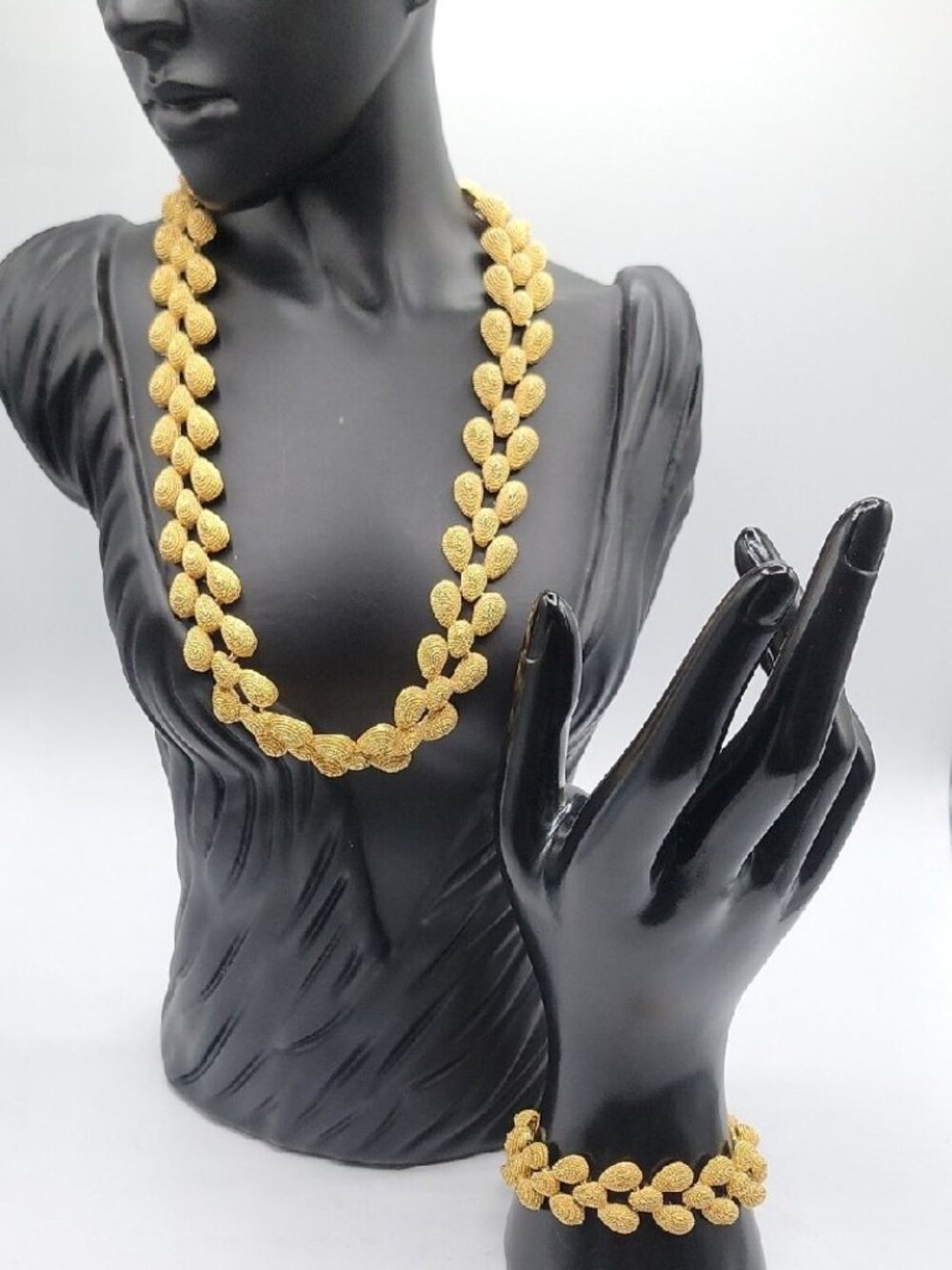 Vintage Premier Design Necklace & Bracelet Heavy Textured Shell Shape Gold Tone
